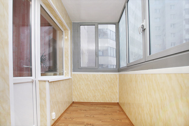 С какими комнатами можно совместить балкон: полезные советы
