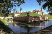 Несвижский замок — дворцово-замковый комплекс, находящийся в северо- восточной части города Несвижа, Беларусь.
