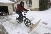 Вот как правильно нужно использовать велосипед зимой