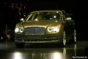 Компания Bentley увеличила производительность своей модели Flying Spur, а также изменила дизайн.